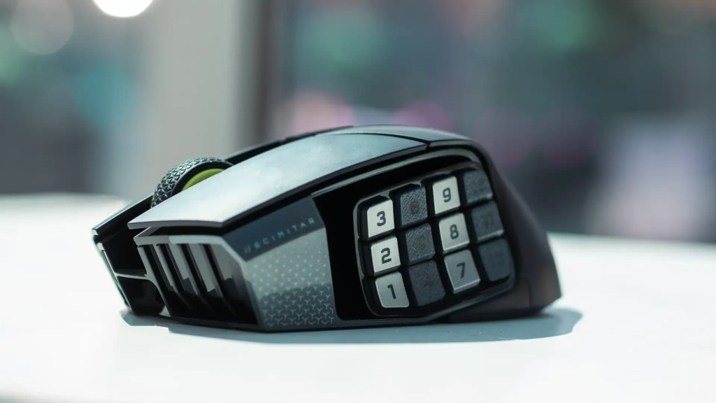 A Stream Deck… In A Mouse!? | Corsair Scimitar Elite Wireless SE Mouse&nbsp;Review
